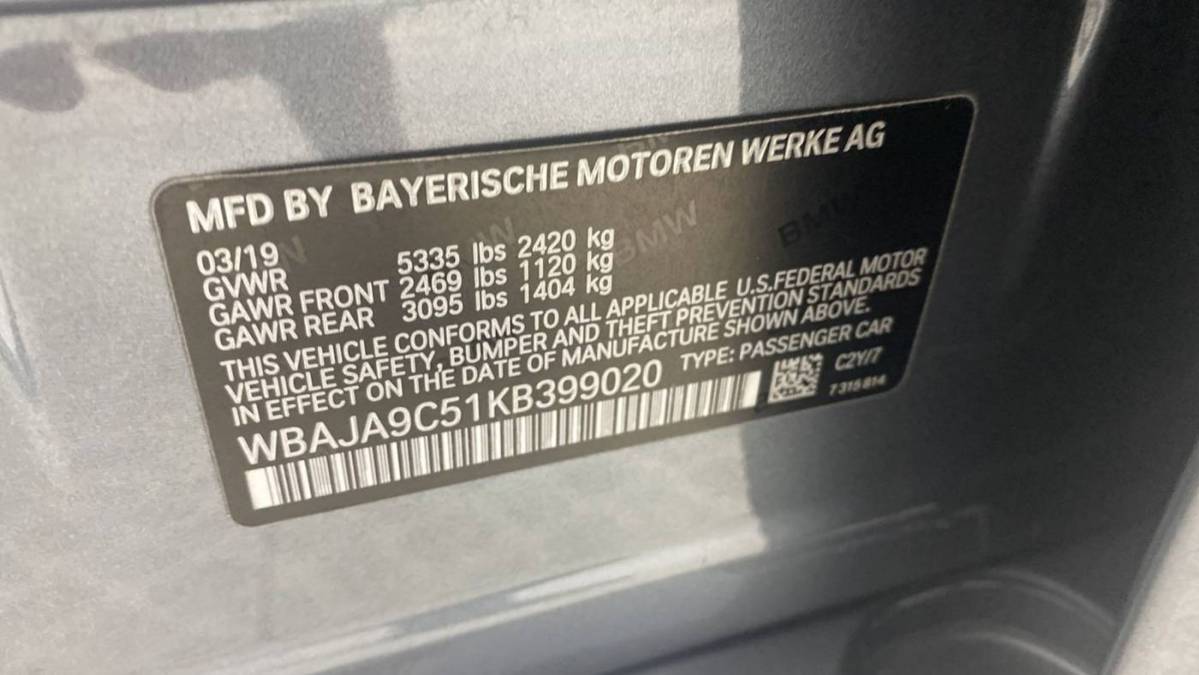 2019 BMW 5 Series WBAJA9C51KB399020