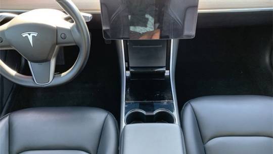 2019 Tesla Model 3 5YJ3E1EB8KF209067