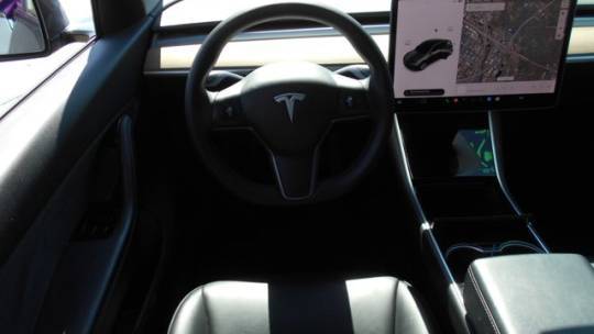 2021 Tesla Model Y 5YJYGDEE3MF078418