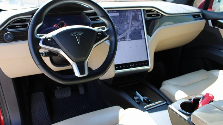 2016 Tesla Model X 5YJXCAE22GF017836