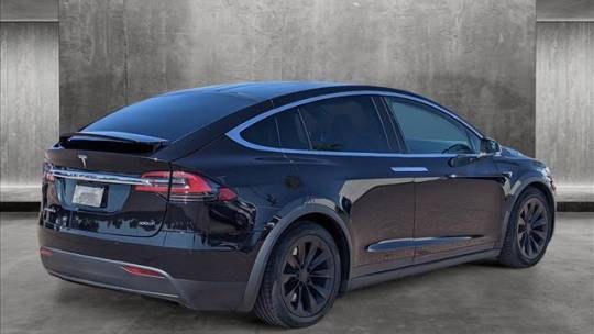 2017 Tesla Model X 5YJXCAE26HF079385