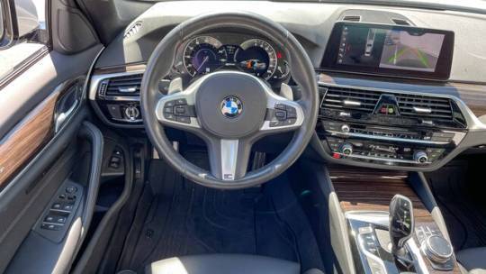 2019 BMW 5 Series WBAJA9C56KB254569