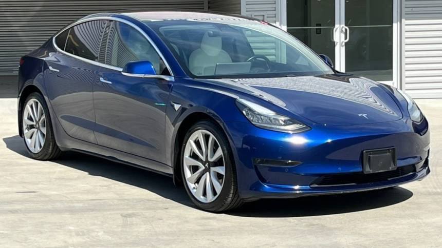 2018 Tesla Model 3 5YJ3E1EAXJF156071