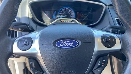 2017 Ford Focus 1FADP3R43HL325455