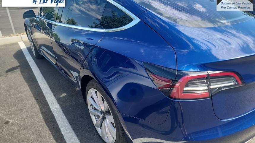 2018 Tesla Model 3 5YJ3E1EAXJF013718