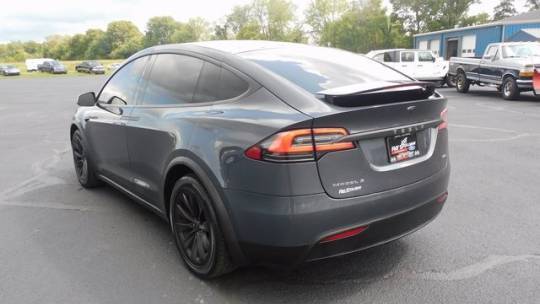 2016 Tesla Model X 5YJXCBE2XGF027911