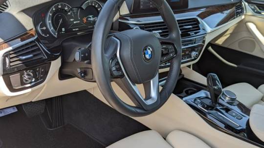2019 BMW 5 Series WBAJA9C59KB389349