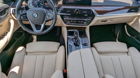 2019 BMW 5 Series WBAJA9C59KB389349