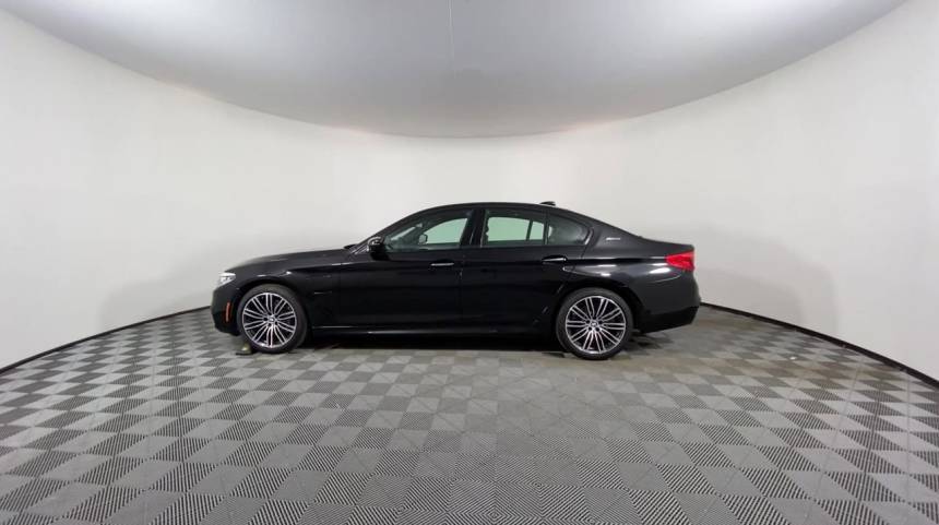 2018 BMW 5 Series WBAJA9C59JB251857