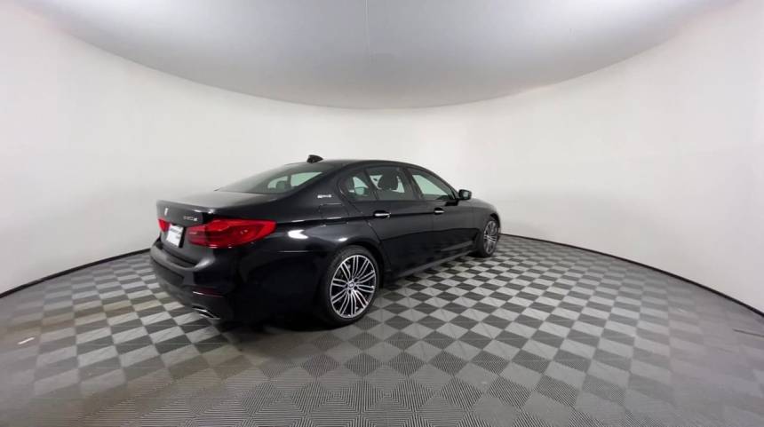 2018 BMW 5 Series WBAJA9C59JB251857