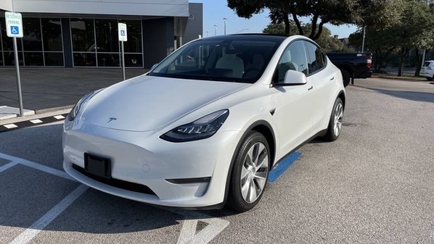 2021 Tesla Model Y 5YJYGDEE7MF096131