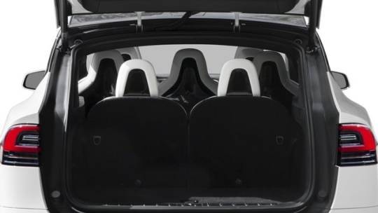2016 Tesla Model X 5YJXCBE25GF019652