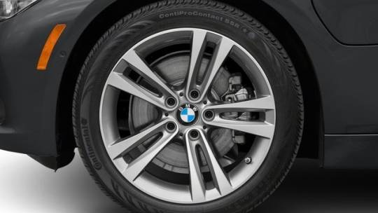 2017 BMW 3 Series WBA8E1C37HA030082
