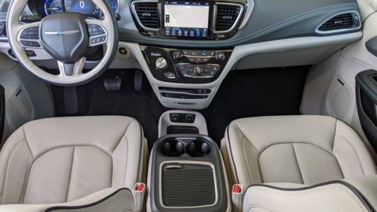 2018 Chrysler Pacifica Hybrid 2C4RC1N72JR214442