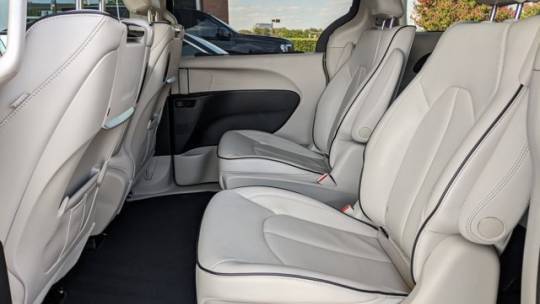2018 Chrysler Pacifica Hybrid 2C4RC1N72JR214442