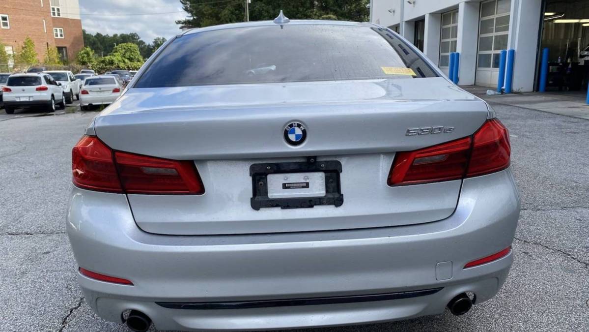 2018 BMW 5 Series WBAJA9C58JB033523