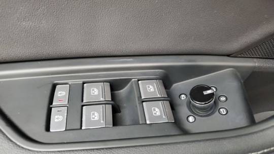 2019 Audi e-tron WA1LAAGE6KB014259