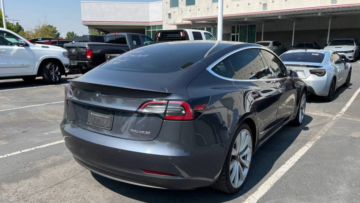 2019 Tesla Model 3 5YJ3E1EB3KF447652