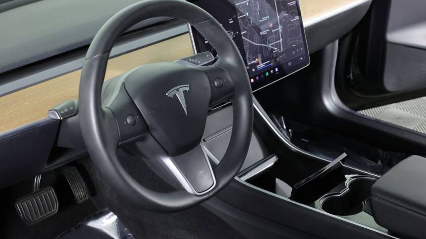 2019 Tesla Model 3 5YJ3E1EB1KF451537