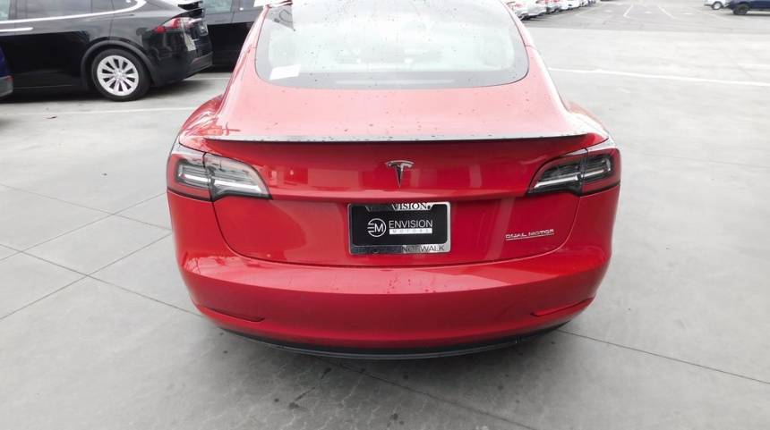 2018 Tesla Model 3 5YJ3E1EBXJF080540