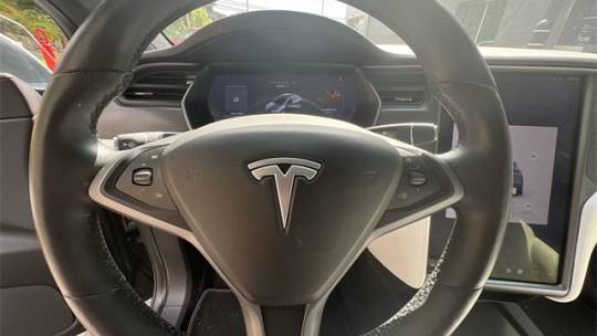 2018 Tesla Model X 5YJXCBE25JF136798