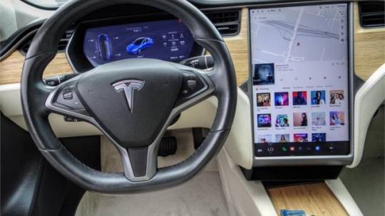 2018 Tesla Model S 5YJSA1E24JF265576