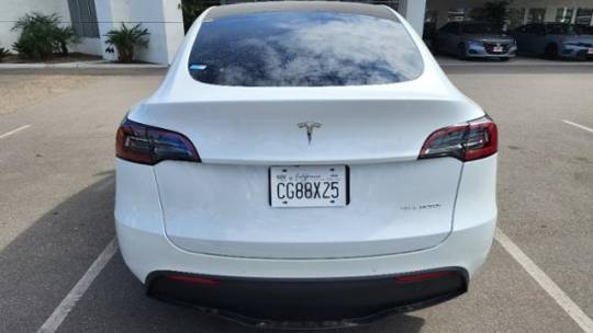 2019 Tesla Model S 5YJSA1E28KF332505