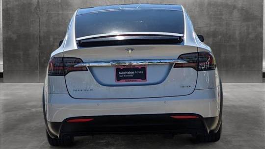2017 Tesla Model X 5YJXCAE21HF077592