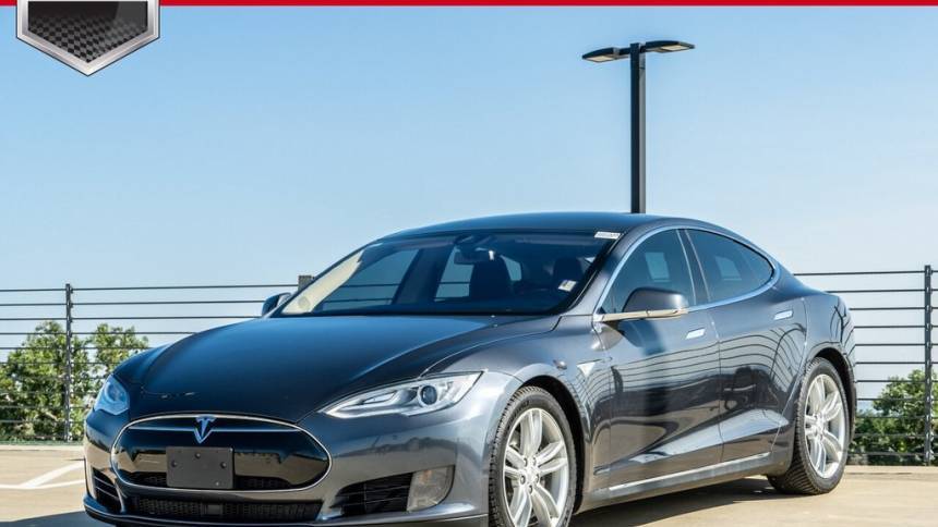 2015 Tesla Model S 5YJSA1S26FF090114