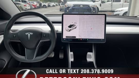2018 Tesla Model 3 5YJ3E1EB1JF081740