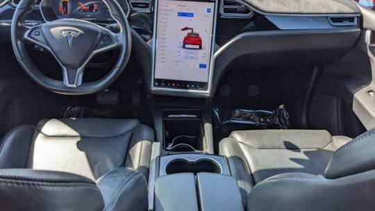 2016 Tesla Model X 5YJXCBE23GF007354