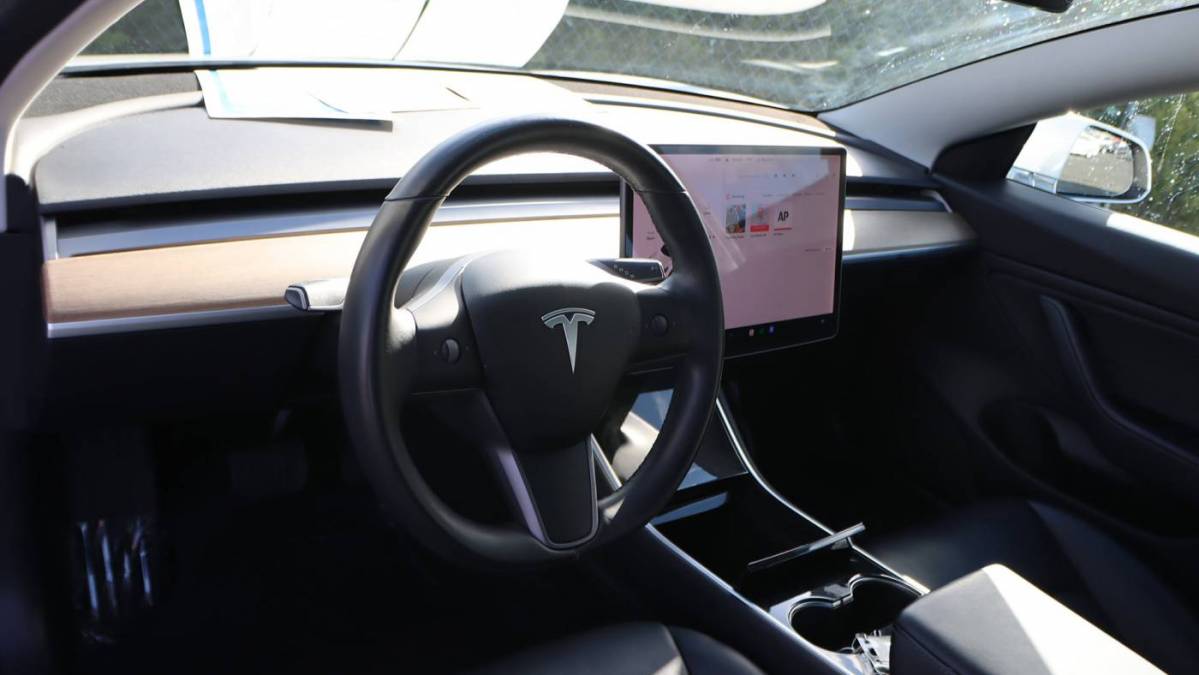 2019 Tesla Model 3 5YJ3E1EA1KF300267