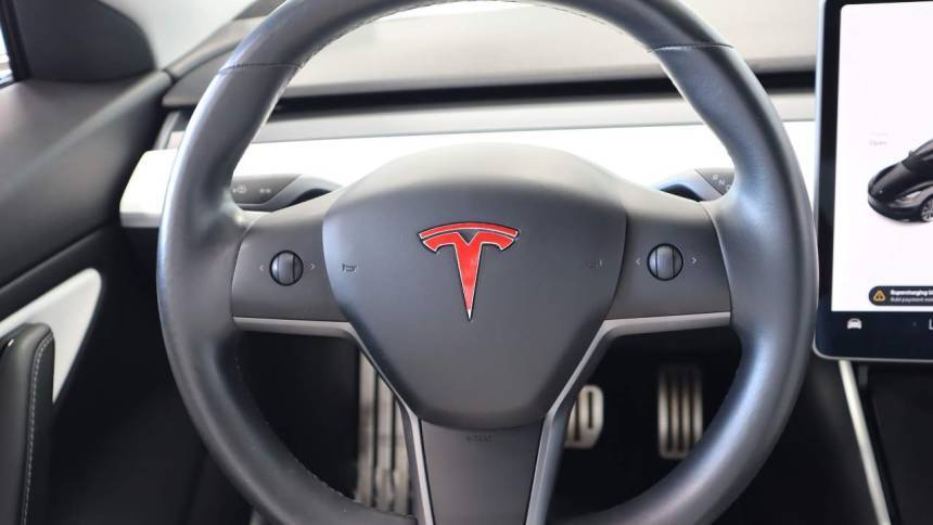 2018 Tesla Model 3 5YJ3E1EB7JF081922