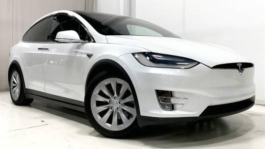 2017 Tesla Model X 5YJXCDE25HF064684