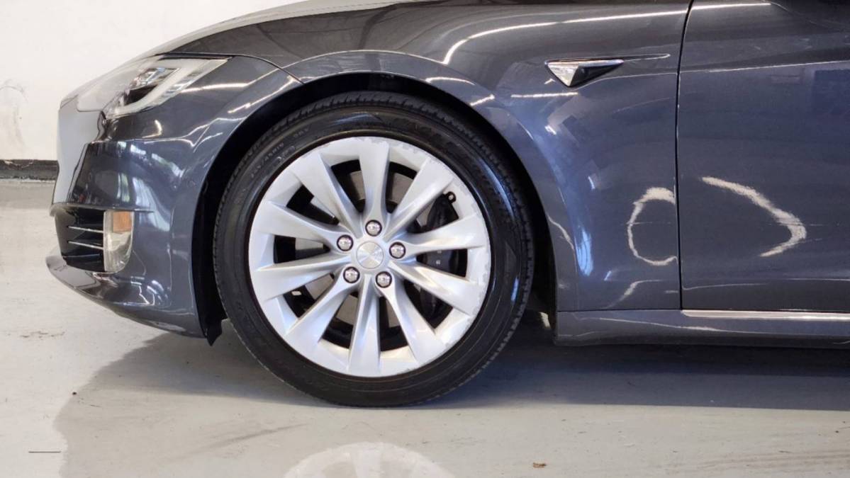 2016 Tesla Model S 5YJSA1E25GF175281