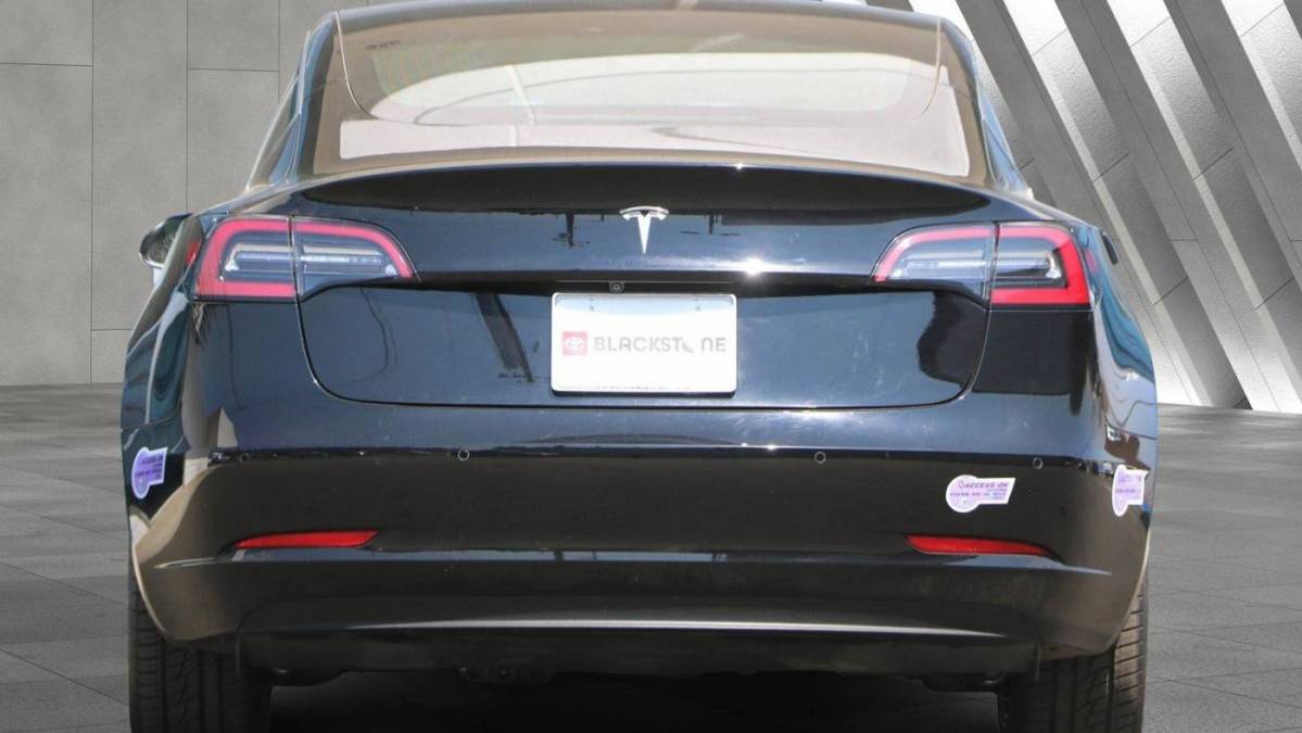 2019 Tesla Model 3 5YJ3E1EAXKF421122