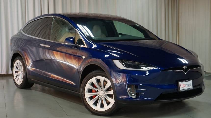 2018 Tesla Model X 5YJXCDE46JF081100