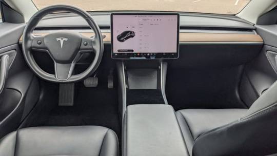 2019 Tesla Model 3 5YJ3E1EA9KF327278