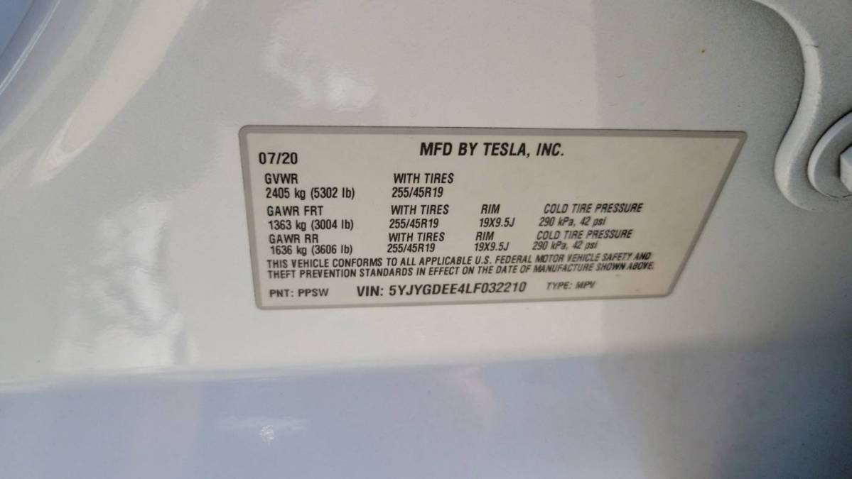 2020 Tesla Model Y 5YJYGDEE4LF032210