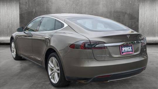 2015 Tesla Model S 5YJSA1H24FF095870