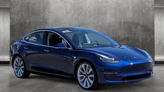 2018 Tesla Model 3 5YJ3E1EB7JF083914
