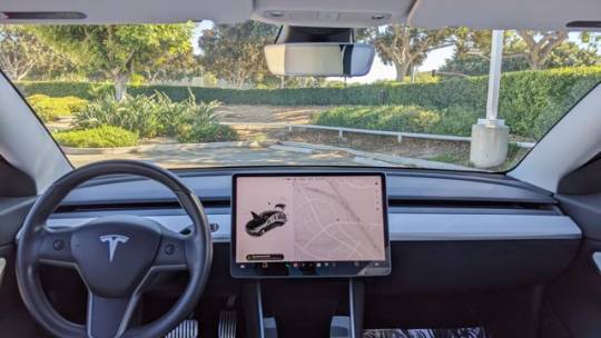 2018 Tesla Model 3 5YJ3E1EA0JF169184