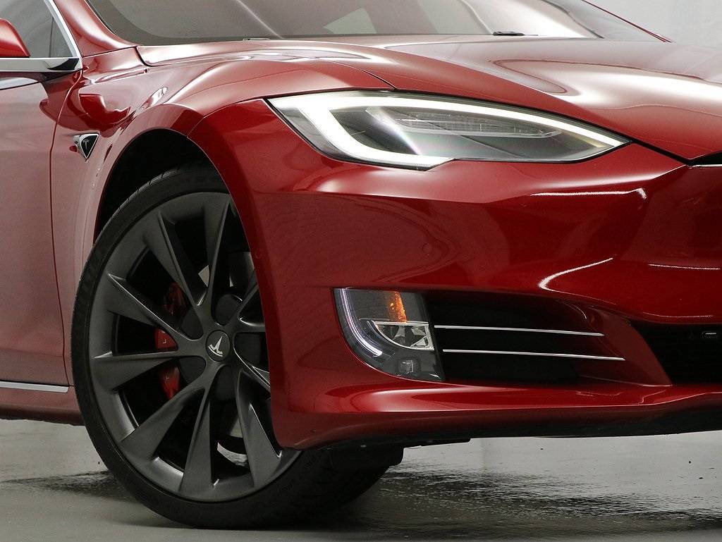 2019 Tesla Model S 5YJSA1E4XKF335522