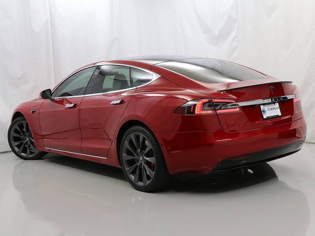 2019 Tesla Model S 5YJSA1E4XKF335522