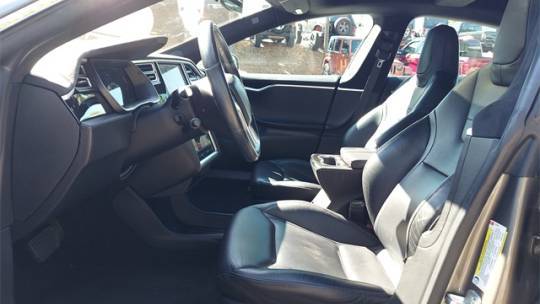 2016 Tesla Model S 5YJSA1E25GF122368