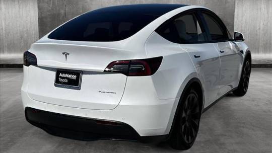 2021 Tesla Model Y 5YJYGAEE9MF157493