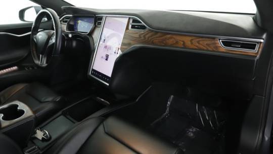 2017 Tesla Model S 5YJSA1E2XHF204453