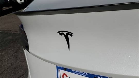 2021 Tesla Model Y 5YJYGDEEXMF284433