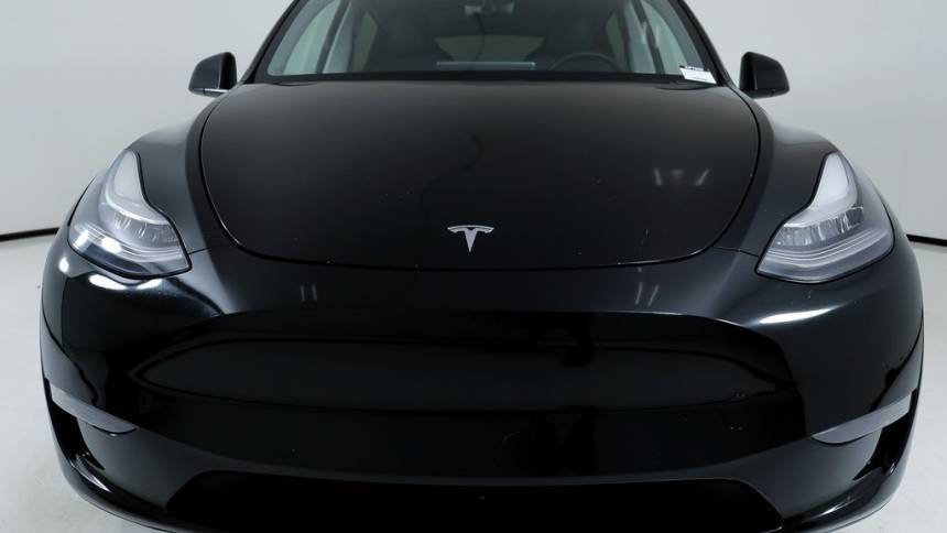 2020 Tesla Model Y 5YJYGDEE3LF017777