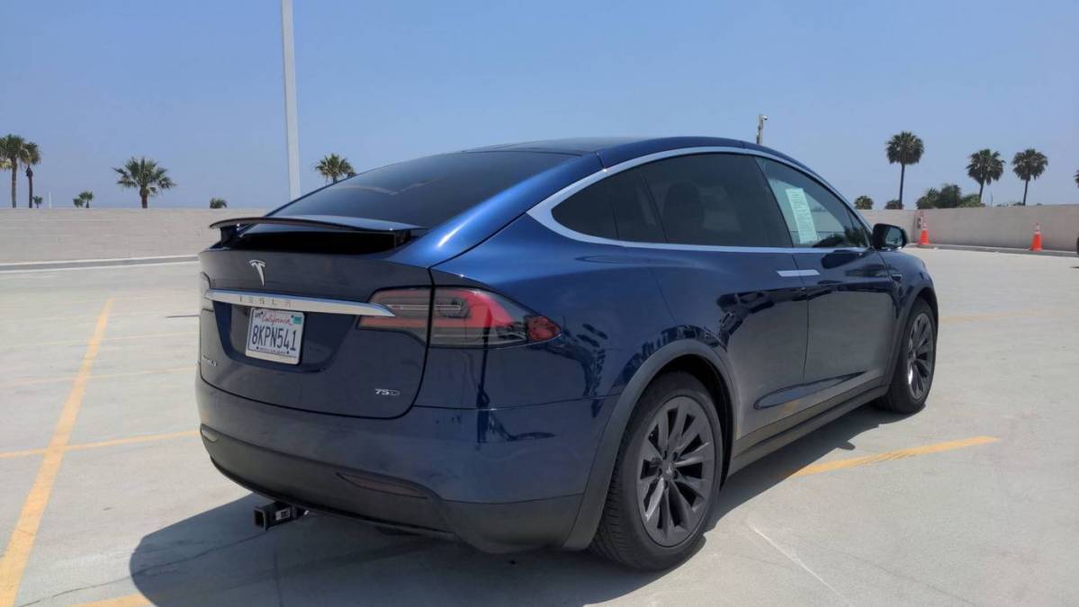 2019 Tesla Model X 5YJXCDE22KF143253
